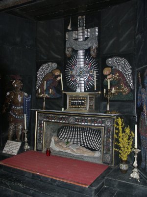 300x400 PICT1832 Hl Grab Kapelle